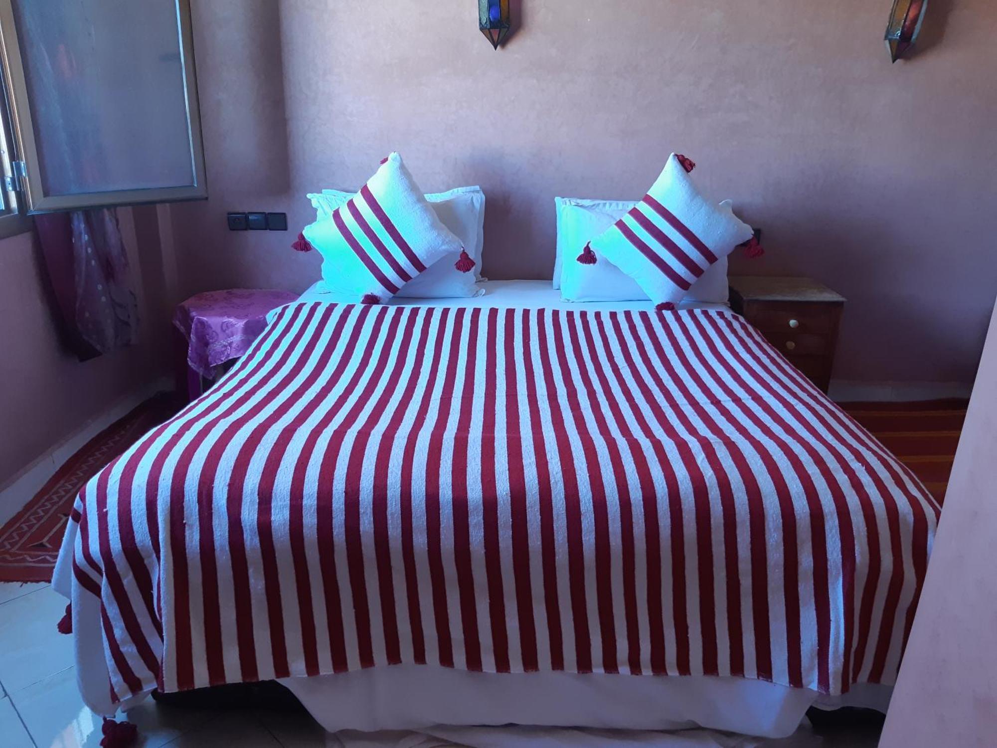 Hotel Restaurant Dar Al Madina *