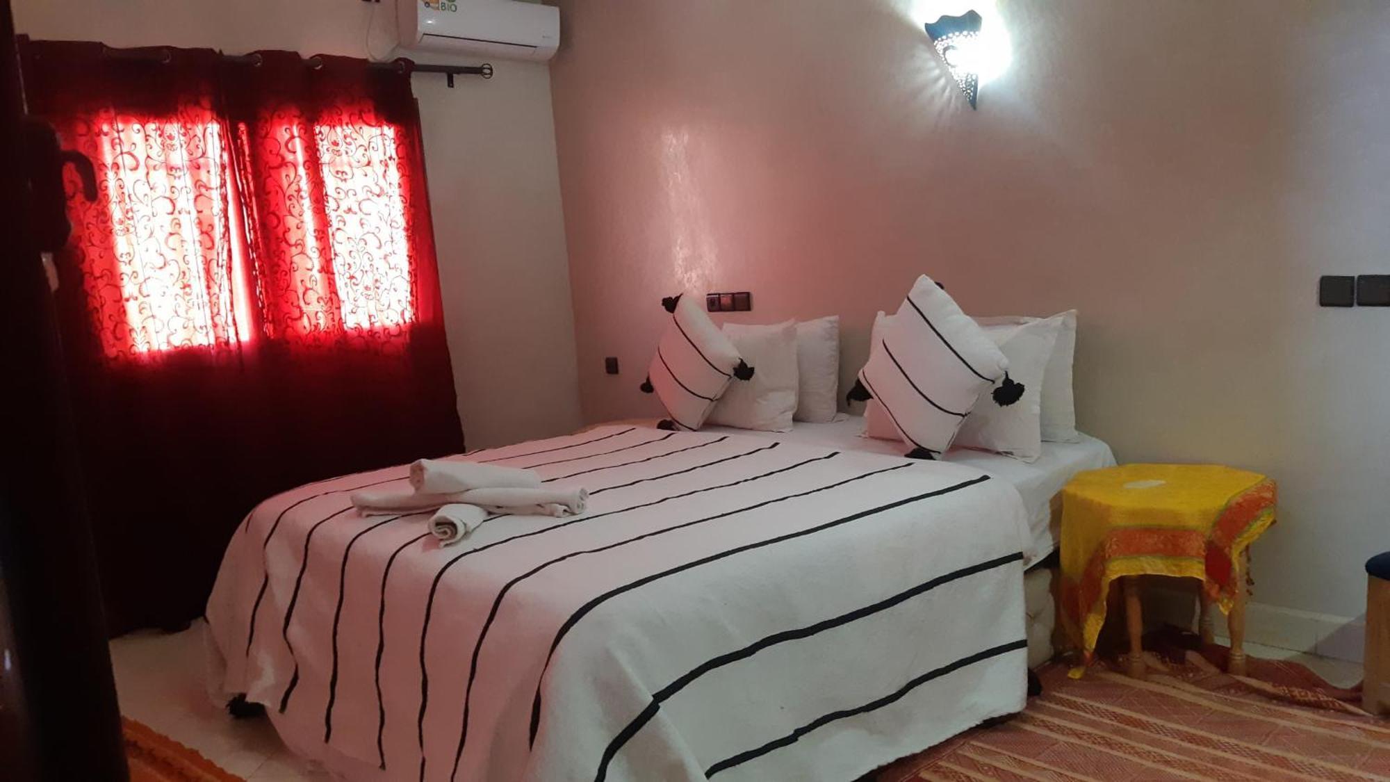 Restaurant Dar Al Madina Hotel Tinghir